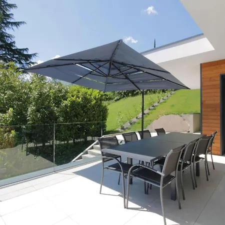D'exception Piscine Vue Et Acces Direct *
